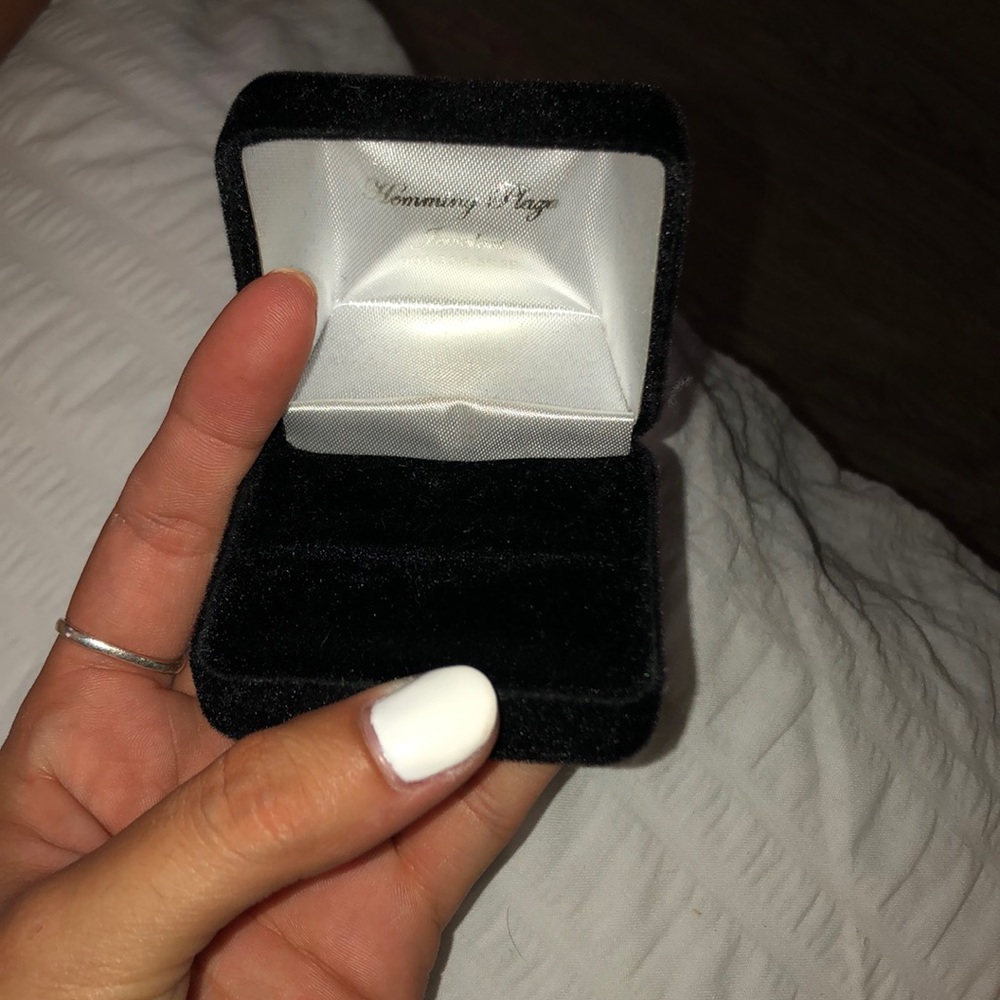 ring case - Picture 2 of 2